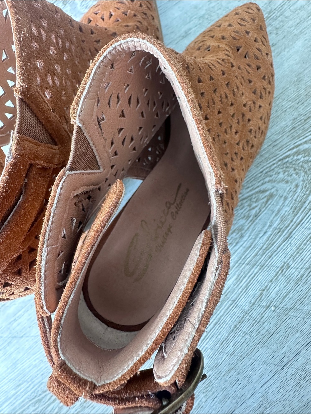 Sbicca Vintage Collection Suede Laser Cut Ankle Botties 8 - Picture 7 of 16